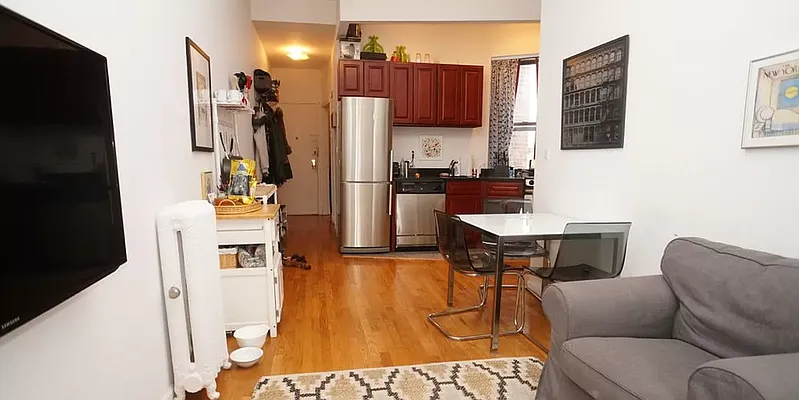 Rented by J PRESTON AND ASSOCIATES INC | media 17