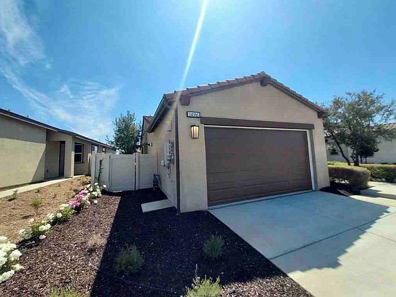 3rd image of 1496 Pinyon Ln