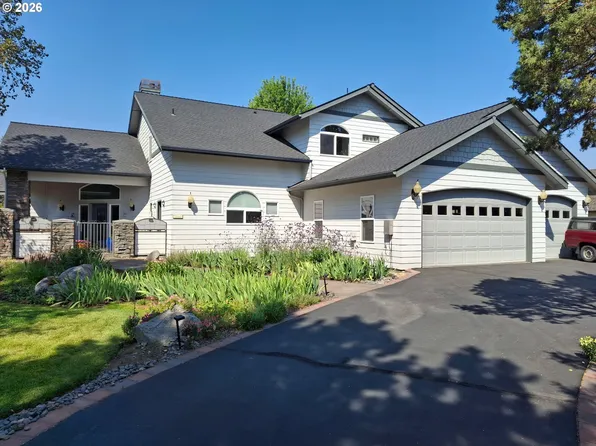 2565 Thrush Ct, Redmond, OR 97756