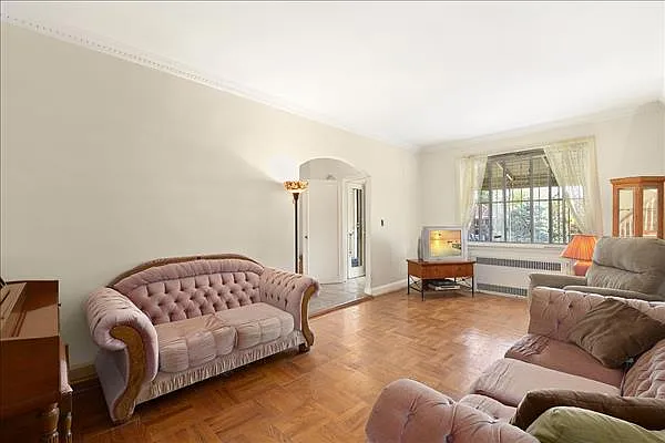 Sold by Citi Habitats | media 12