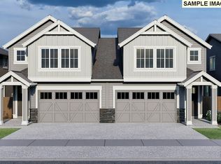 6587 SE Provence St, Hillsboro, OR 97123