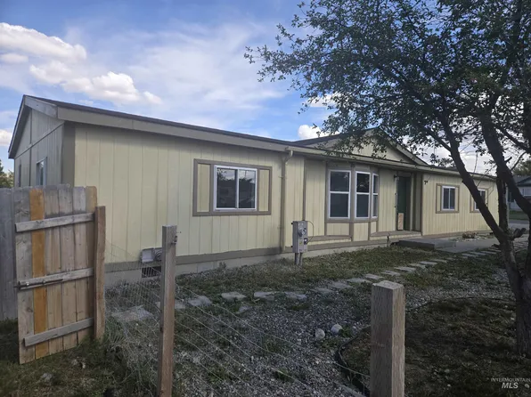 236 Villa Rd, Twin Falls, ID 83301