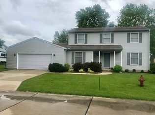 502 Tamula Dr, Mahomet, IL 61853