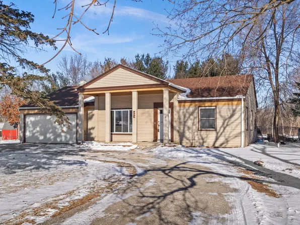 350 8th Ave, Marengo, IL 60152