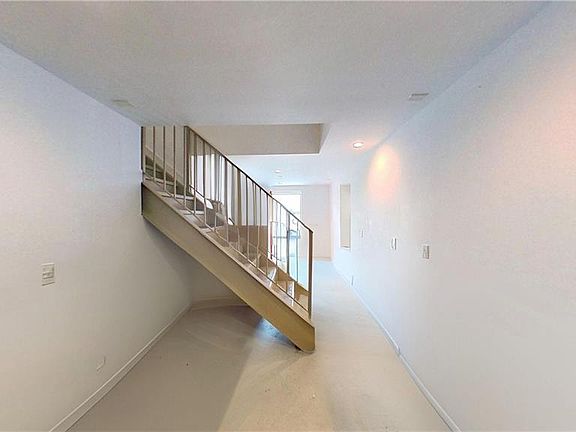 4th image of 19 Nova Ct