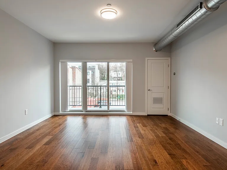 3818 Lofty St — Photo 4