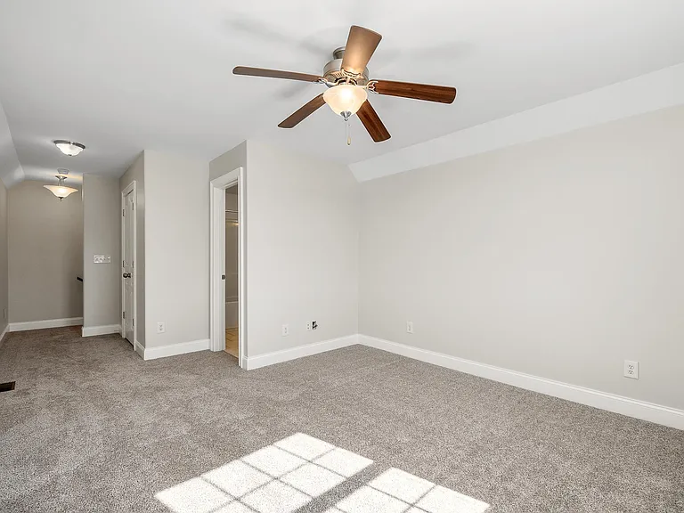 42 Saddle Brook Ln — Photo 15