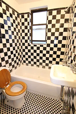 Rented by Crosstown Apartments NYC | media 9