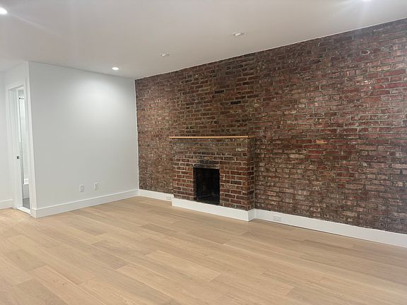 5th image of 141 W 74th St #B