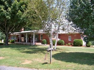 14 Tranquil Dr, Franklin, NC 28734