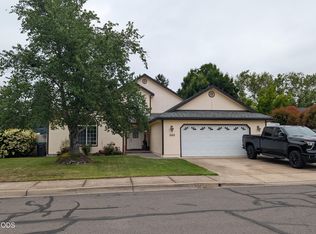 550 Mitchell Way, Central Point, OR 97502