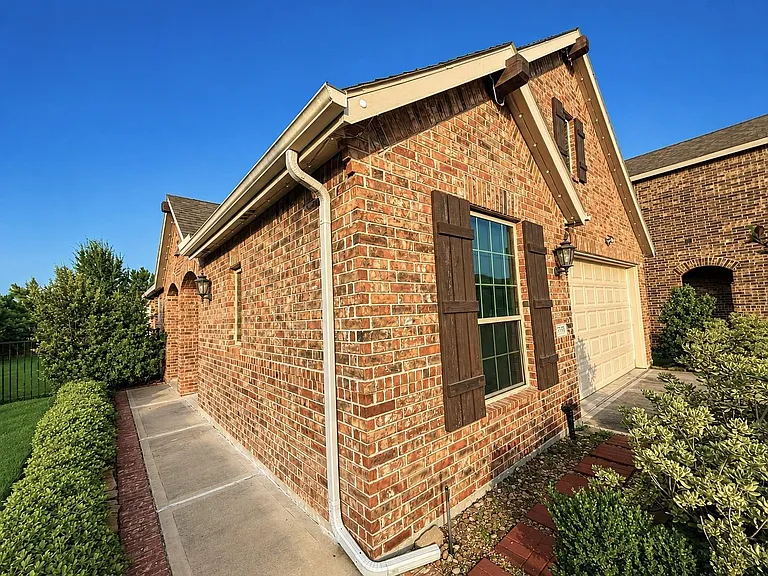 15230 Stuart Bat Cave Ln — Photo 3
