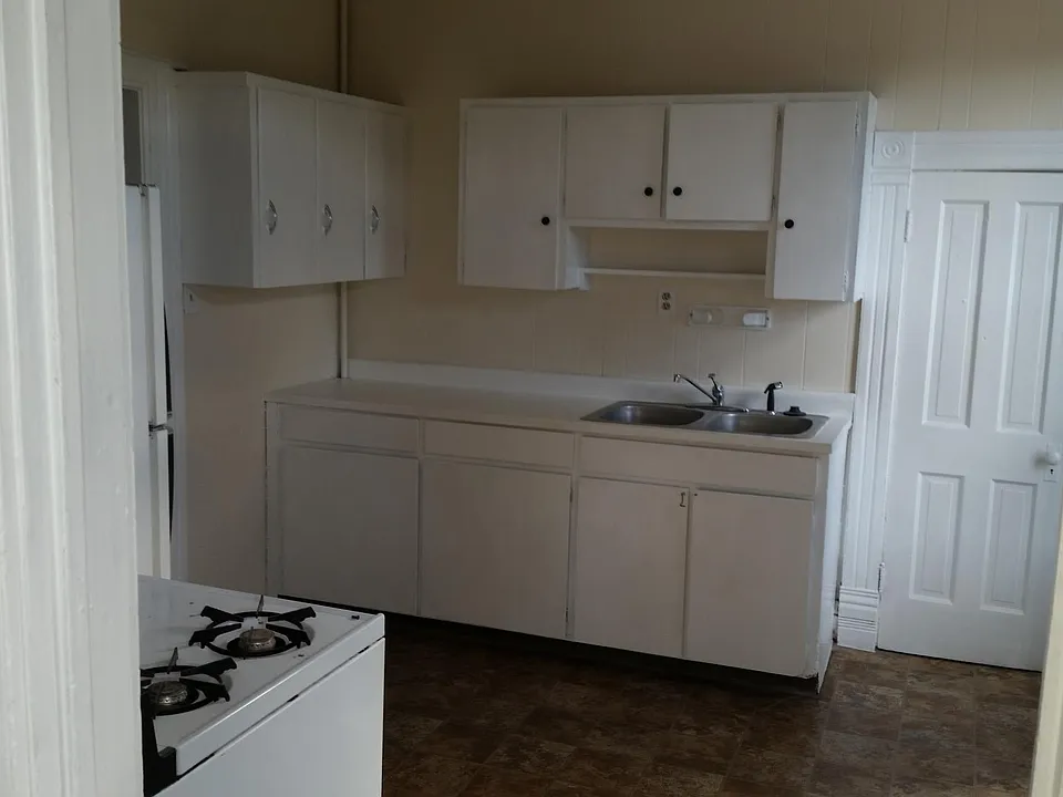 737 W Cucharras St #2