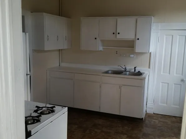 737 W Cucharras St APT 2, Colorado Springs, CO 80905