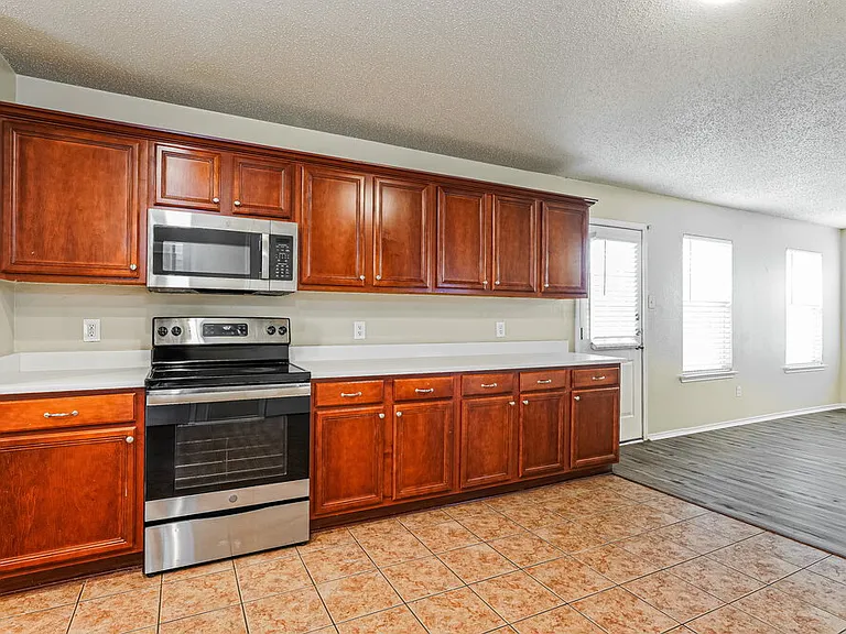 604 Snowy Orchid Ln — Photo 9