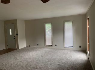 407 Sherry Rd, Marion, IL 62959