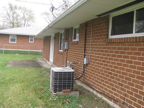 4th image of 6111 Holbrook Dr