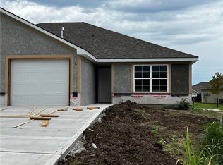 21017 E 8th St S, Independence, MO 64056