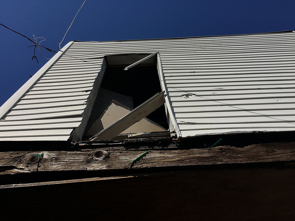 2nd image of 246 E Cambria St