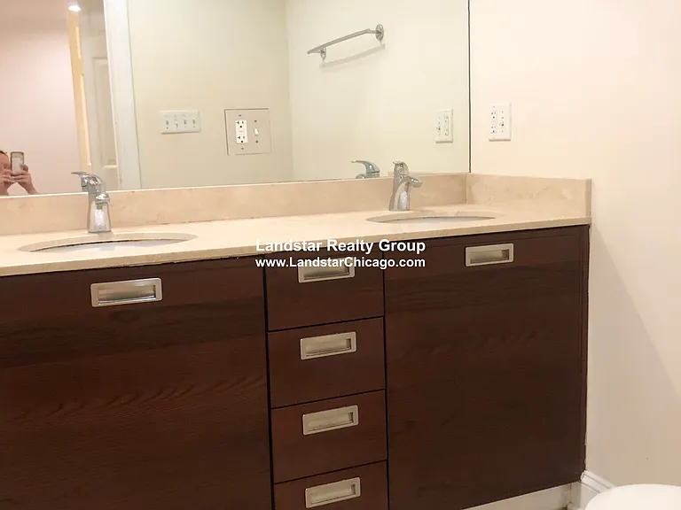6937 N Oakley Ave #1 — Photo 7