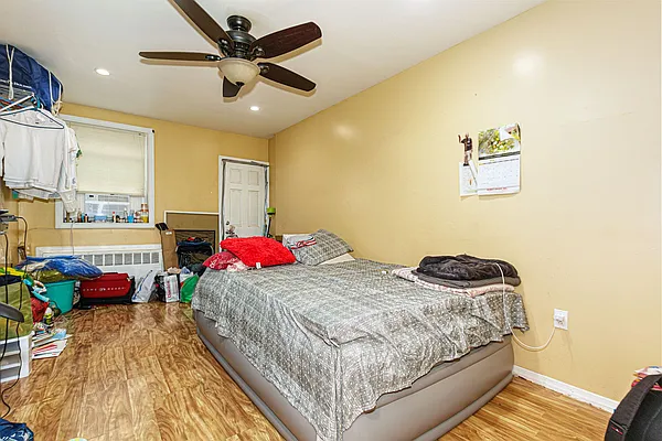 Sold by Fillmore | media 4