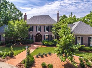 10 Elm Ridge Ln, Greensboro, NC 27408