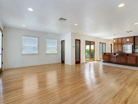 2nd image of 1759 Silver Lake Blvd