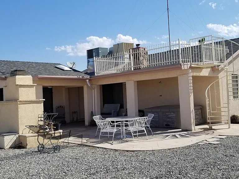 3743 Mission Dr S — Photo 47