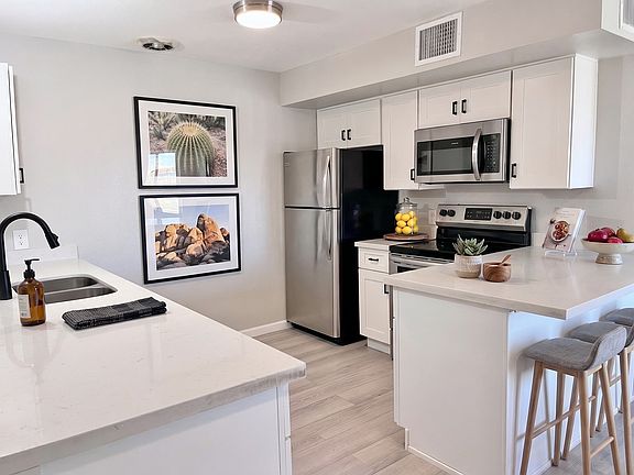 2nd image of 3008 N 39th St APT 3