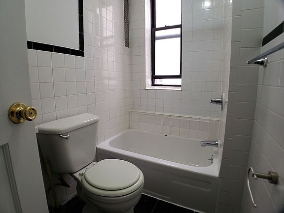 3rd image of 508 W 136th St APT 15