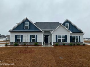 415 Montgomery Dr, Jacksonville, NC 28546
