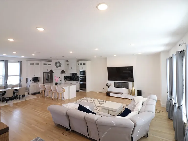 1205 Marc Pl — Photo 14