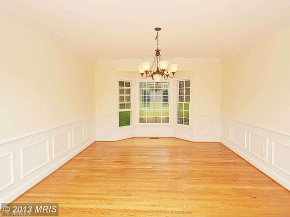 5th image of 3531 N Dinwiddie St