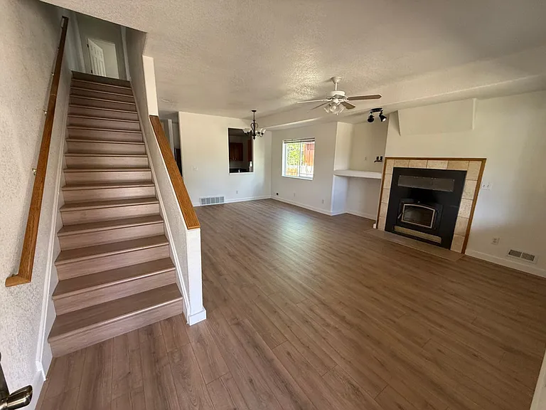 108 Buckskin St — Photo 4