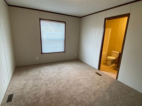 3rd image of 59483 Hardy Ln
