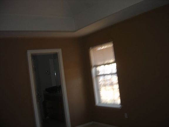 5th image of 4606 Lyndi Ln