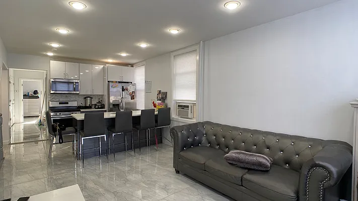 Sold by Wolf Properties Management LLC | media 6