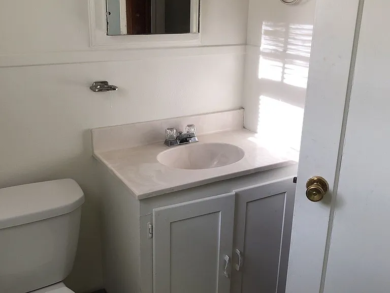 309 NW Cleveland St — Photo 21