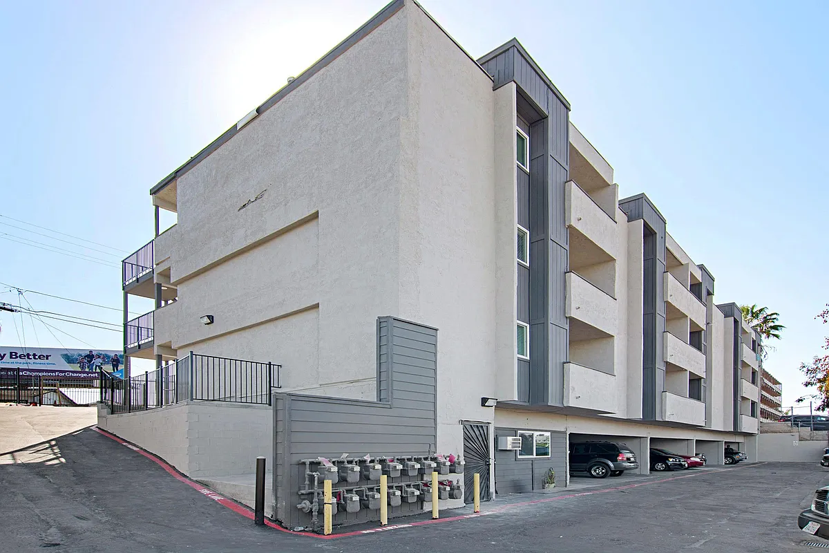 Building Photo - Pacific Cove
