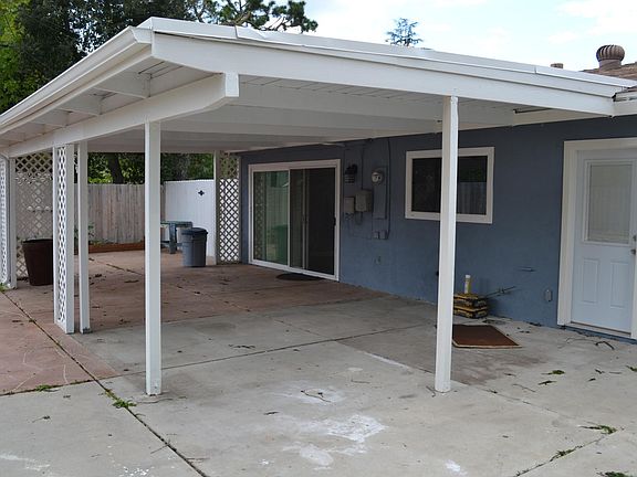 3rd image of 1620 Berkshire Dr