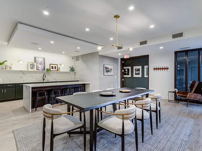The Flats at West End — Photo 10