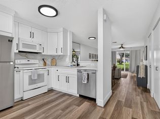 9899 Kamena Cir, Boynton Beach, FL 33436