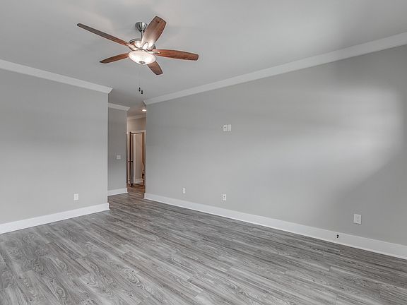 5th image of 1907 Windhelm Dr #21