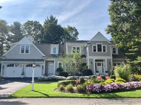 74 The Heights, Mashpee, MA 02649