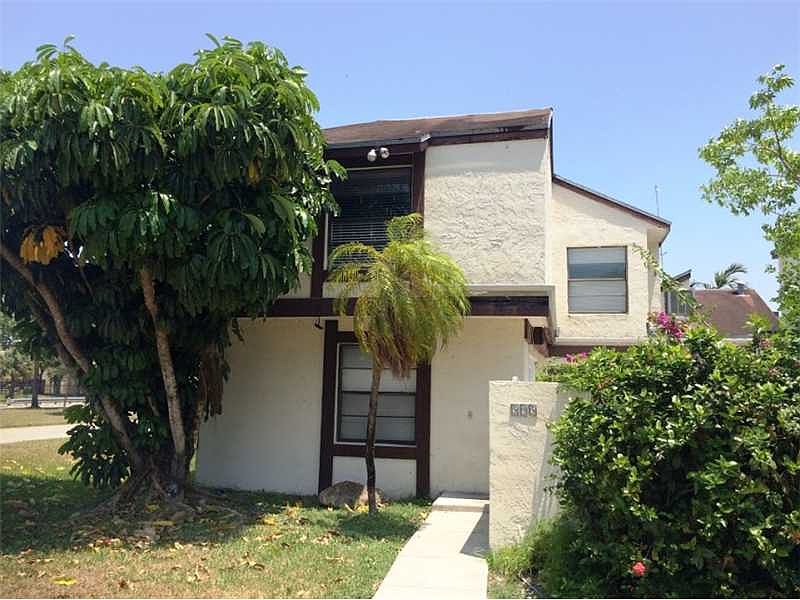 1st image of 595 NW 100th Ct #595