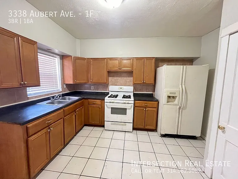 3338 Aubert Ave #1F — Photo 13