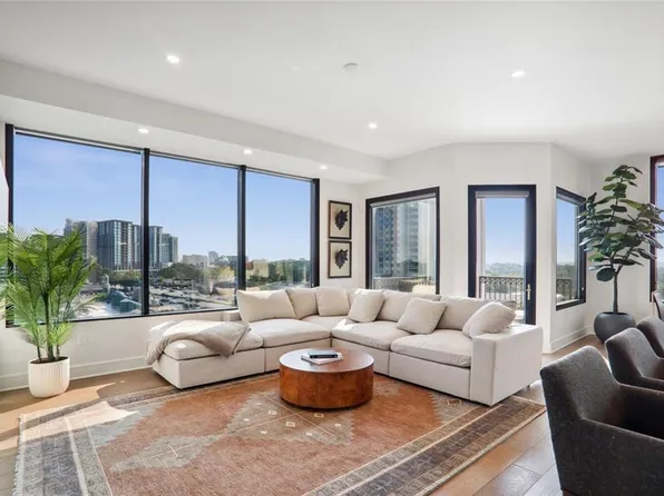 2828 Peachtree Rd NW APT 1002, Atlanta, GA 30305