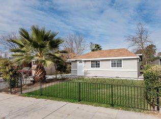 118 W Minarets Ave, Pinedale, CA 93650
