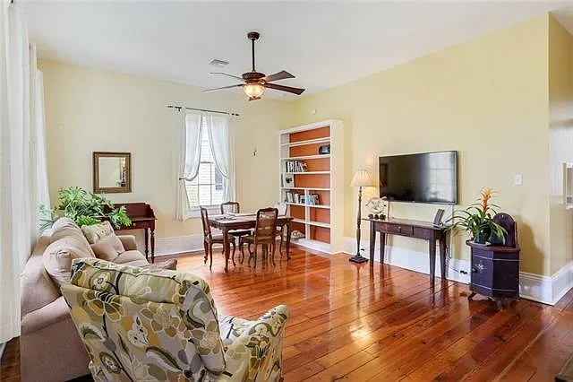 629 Lowerline St — Photo 4