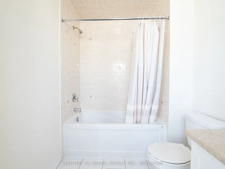 43 Tollgate St #UPPER — Photo 27